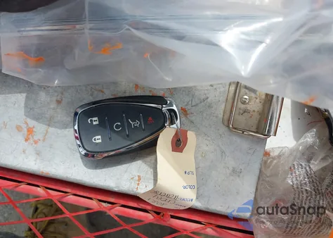 2021 Chevrolet Traverse Awd Lt Leather z USA, uszkodzony, nr VIN 1GNEVHKW9MJ153619